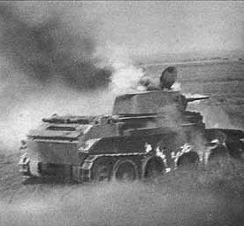 Горящий БТ-7. Советские танки в 1941. Танковый бой